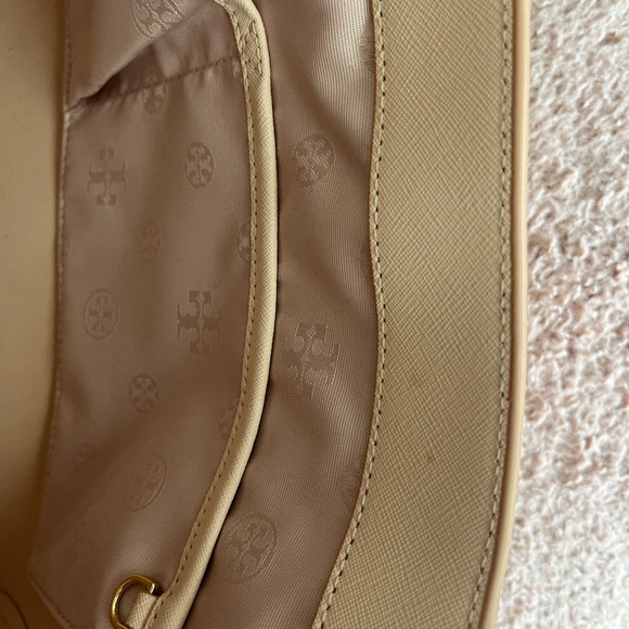 Tory Burch Saffiano Leather Tote/ Light Oak/Excellent Condition - Picture 7 of 16